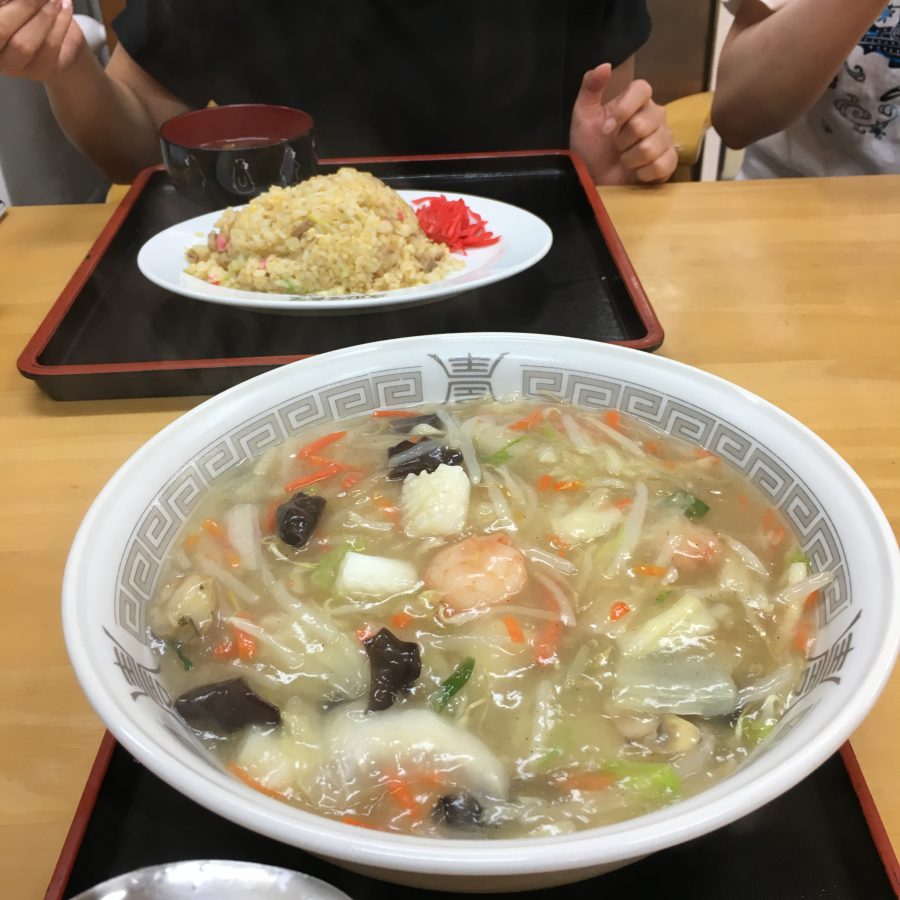 驚きのグルメにも出会えます。